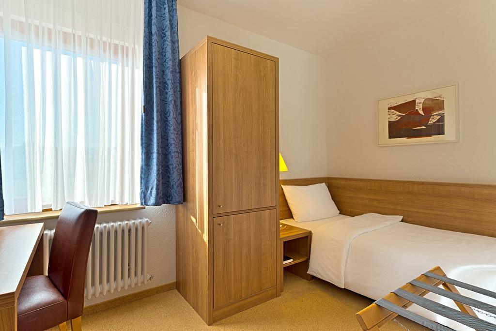 Sapia Hotel St. Fridolin باد ساكنغن المظهر الخارجي الصورة